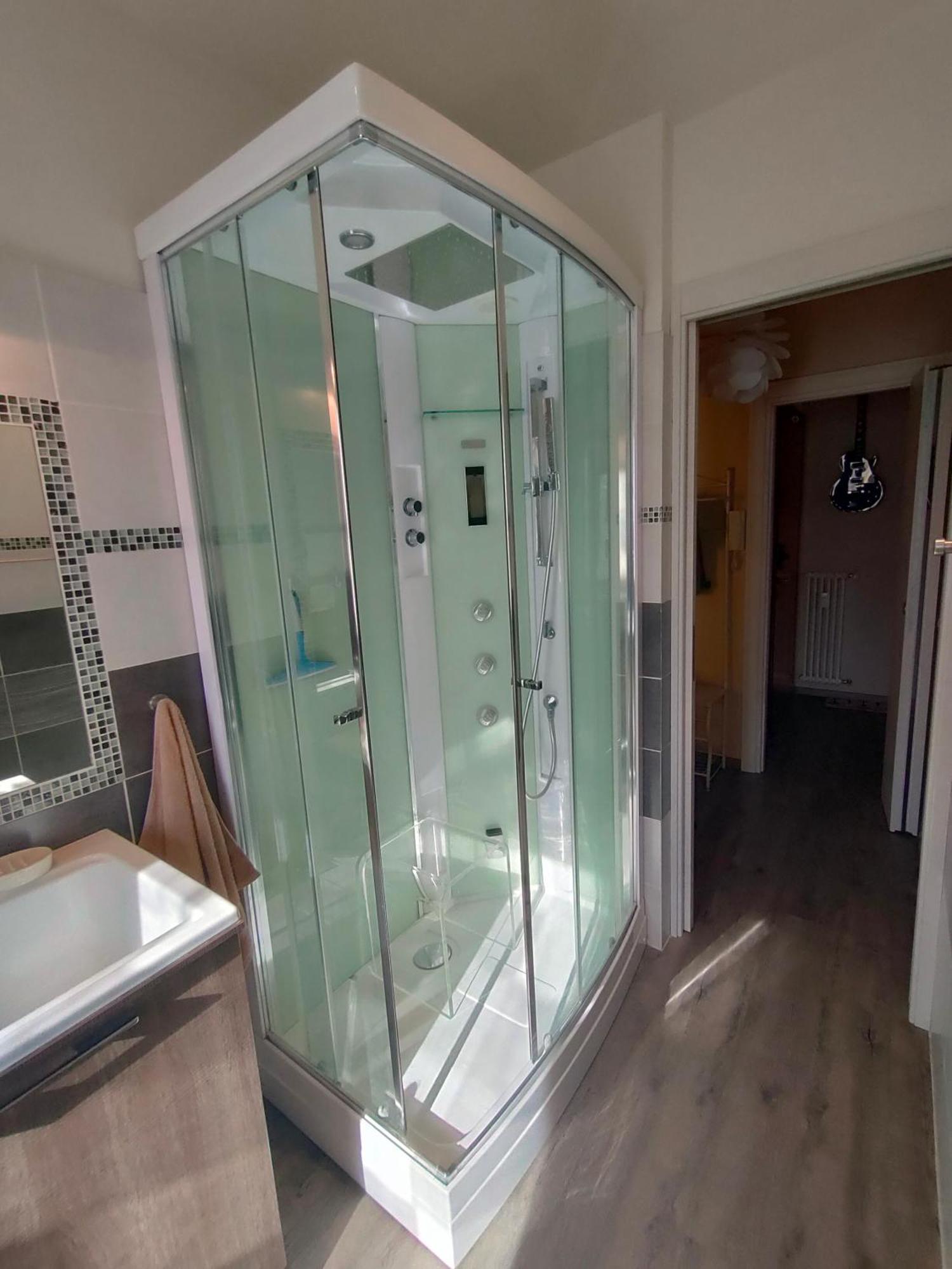 Appartamento Chentre En Ville - A 2 Passi Dal Centro - Parcheggio Gratuito - Cir-Vda-Aosta-0073 Buitenkant foto