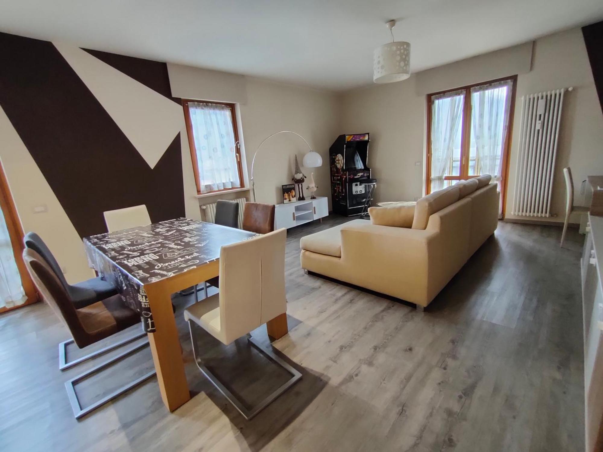 Appartamento Chentre En Ville - A 2 Passi Dal Centro - Parcheggio Gratuito - Cir-Vda-Aosta-0073 Buitenkant foto